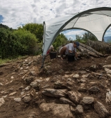 Visita als treballs arqueològics del dolmen de la Llosa de Bescaran com a primera proposta dels Dimecres d’agost a l’Alt Urgell