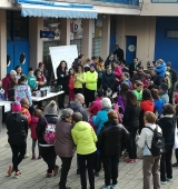 Prop de 200 persones participen a la Seu en la cursa-caminada contra la violència envers les dones