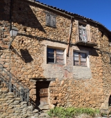 Les antigues escoles de Vilanova de Banat i el molí d’oli de Fígols, nous béns culturals d’interès local