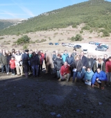 Una rèplica del menhir del Cantó commemora els vint anys del transport a la demanda entre Sort i la Seu